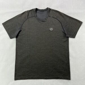 Lululemon Shirt Men Large Gray Performance Metal Vent Tech Saucon Valley CC Logo